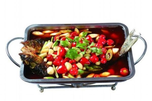 烤魚應(yīng)該用什么魚好 烤魚應(yīng)該怎么選擇魚 烤魚應(yīng)該用什么魚好 烤魚應(yīng)該怎么選擇魚