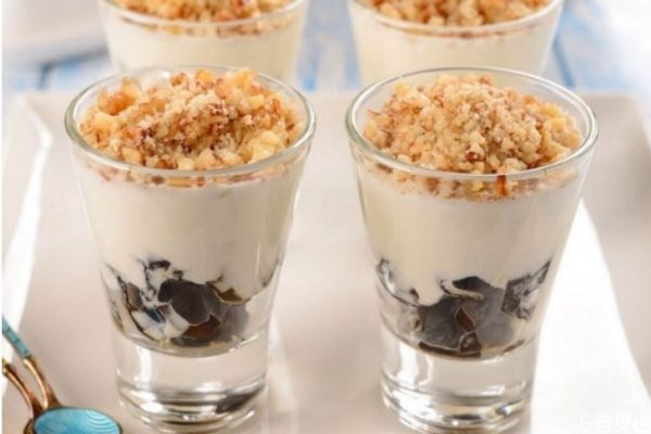 奶茶一般可以存放多長(zhǎng)時(shí)間 奶茶存放的時(shí)間一般多久 奶茶一般可以存放多長(zhǎng)時(shí)間 奶茶存放的時(shí)間一般多久