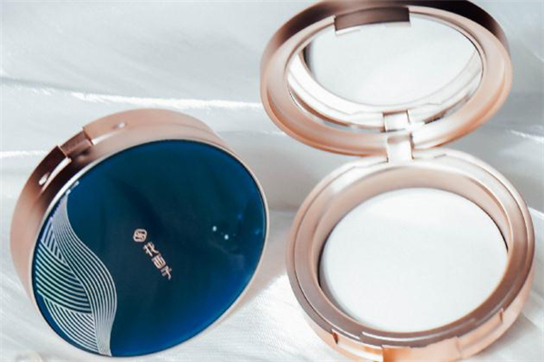 花西子蠶絲蜜粉餅成分 花西子蠶絲蜜粉餅孕婦可以用嗎 花西子蠶絲蜜粉餅成分 花西子蠶絲蜜粉餅孕婦可以用嗎