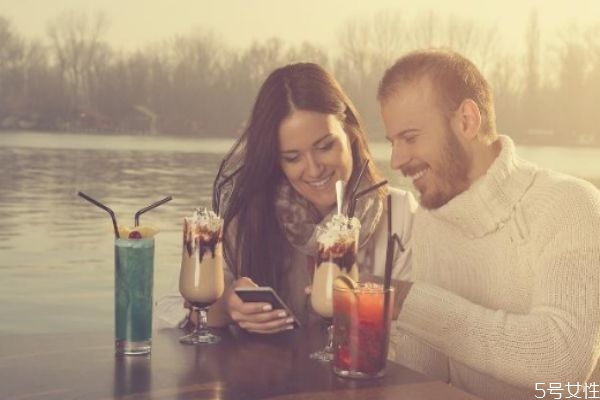 怎么結束夫妻冷戰(zhàn)分居 夫妻吵架冷戰(zhàn)多久離婚