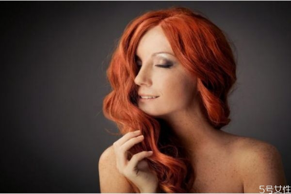 頭發(fā)細少軟適合什么發(fā)型 什么頭發(fā)適合錫紙燙