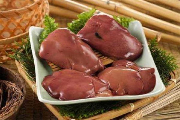 雞肝可以經(jīng)常吃嗎 雞肝和豬肝哪個(gè)好 雞肝可以經(jīng)常吃嗎 雞肝和豬肝哪個(gè)好