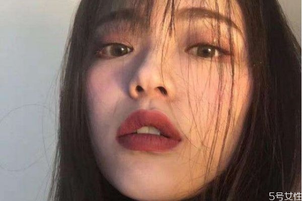 隆鼻后多久拆線 隆鼻后拆線的時間 隆鼻后多久拆線 隆鼻后拆線的時間