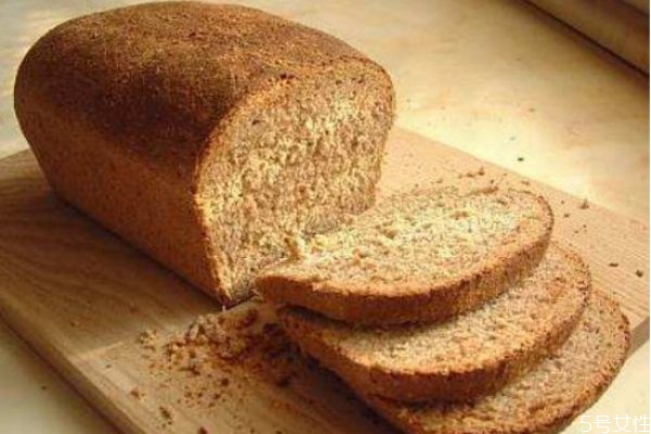 減肥吃面包會(huì)長(zhǎng)胖嗎 減肥正確吃面包的技巧 減肥吃面包會(huì)長(zhǎng)胖嗎 減肥正確吃面包的技巧