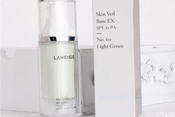 夏天化妝可以不用隔離嗎 防曬和隔離先用哪個 夏天化妝可以不用隔離嗎 防曬和隔離先用哪個