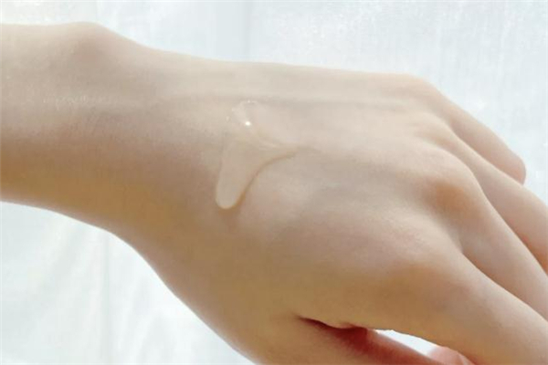 理膚泉b5精華液多少錢 理膚泉b5精華液保質期 理膚泉b5精華液多少錢 理膚泉b5精華液保質期