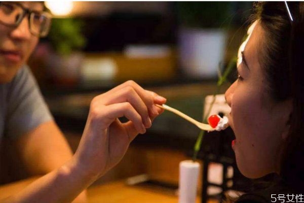 男人長(zhǎng)期出軌說(shuō)明什么 男人長(zhǎng)期出軌怎么辦