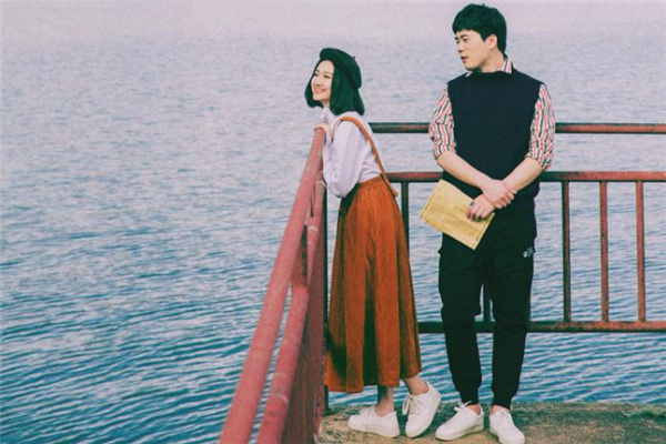 網(wǎng)戀分手后要不要刪除好友 網(wǎng)戀分手后還可以聯(lián)系對方嗎 網(wǎng)戀分手后要不要刪除好友 網(wǎng)戀分手后還可以聯(lián)系對方嗎