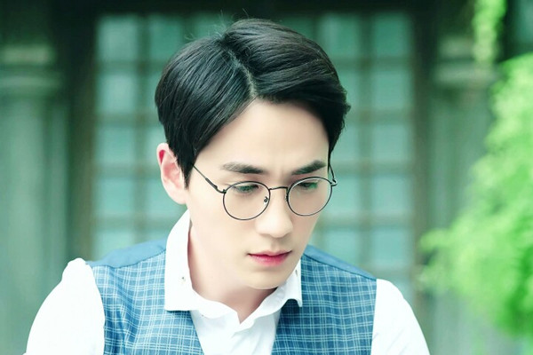 男生會(huì)因?yàn)槔哿朔质謫?男生戀愛累了怎么辦