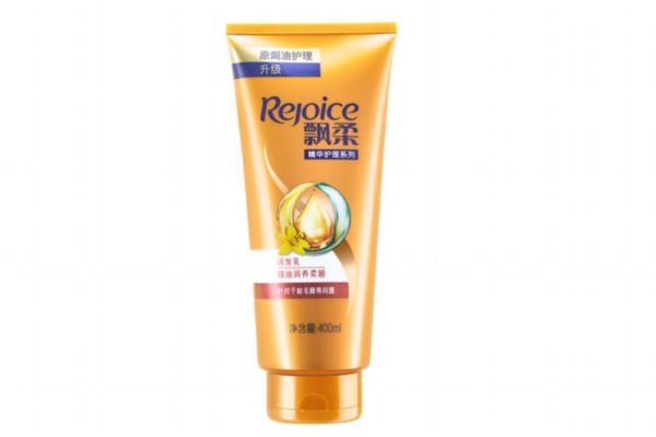 頭發(fā)干枯分叉是什么原因 頭發(fā)干枯分叉掉發(fā)怎么辦 頭發(fā)干枯分叉是什么原因 頭發(fā)干枯分叉掉發(fā)怎么辦