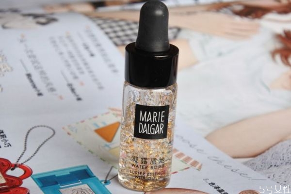 精華和面霜哪個先用 精華和面霜的使用順序 精華和面霜哪個先用 精華和面霜的使用順序