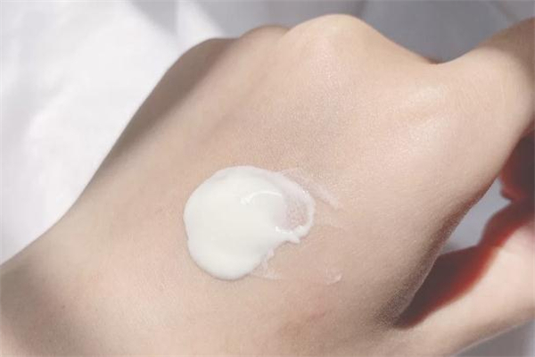 珀萊雅帆船防曬霜成分 珀萊雅帆船防曬霜孕婦可以用嗎 珀萊雅帆船防曬霜成分 珀萊雅帆船防曬霜孕婦可以用嗎