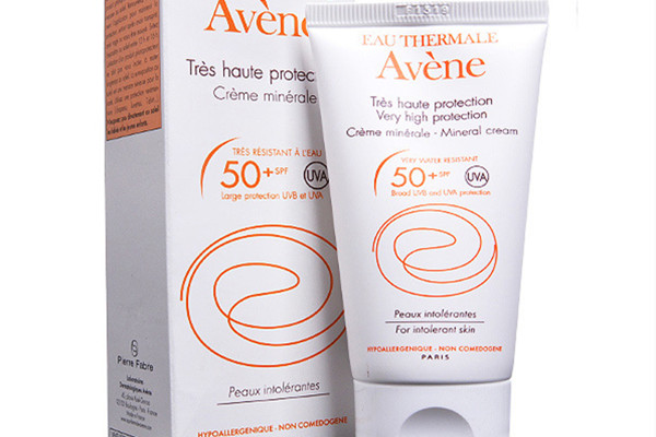 雅漾自然防曬乳適合敏感肌用嗎 雅漾自然防曬乳成分 雅漾自然防曬乳適合敏感肌用嗎 雅漾自然防曬乳成分