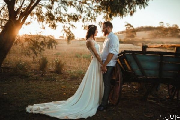 男人和情人斷了會痛苦嗎 婚外情斷了男人會傷心嗎 男人和情人斷了會痛苦嗎 婚外情斷了男人會傷心嗎