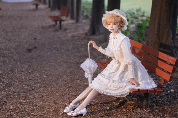 洛麗塔裙撐怎么折疊 洛麗塔裙撐能坐下嗎 洛麗塔裙撐怎么折疊 洛麗塔裙撐能坐下嗎