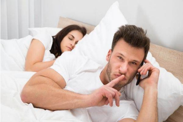 發(fā)現老公曖昧聰明做法 老公和異性曖昧怎么辦