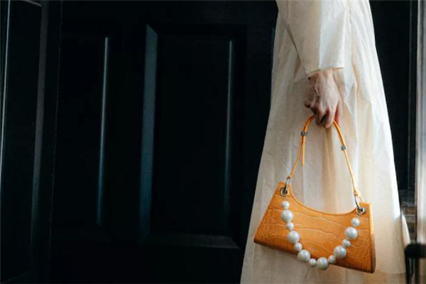 apede mod青蛙包怎么調(diào)肩帶-apede mod腋下包肩帶怎么調(diào) apede mod青蛙包怎么調(diào)肩帶-apede mod腋下包肩帶怎么調(diào)