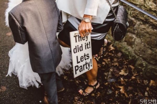 男人坦白出軌意味什么 老公主動承認出軌代表什么 男人坦白出軌意味什么 老公主動承認出軌代表什么