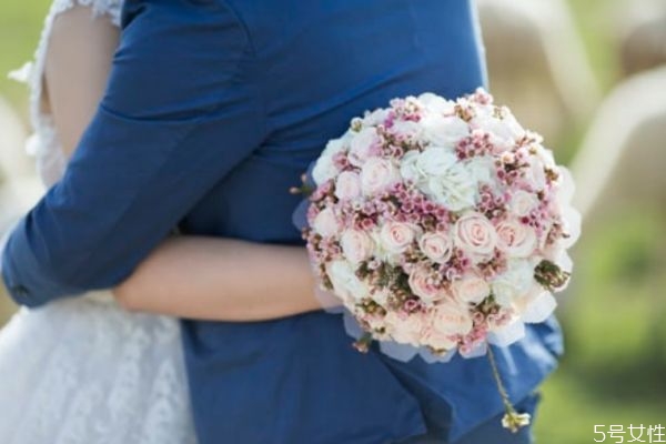 男人坦白出軌意味什么 老公主動承認出軌代表什么 男人坦白出軌意味什么 老公主動承認出軌代表什么