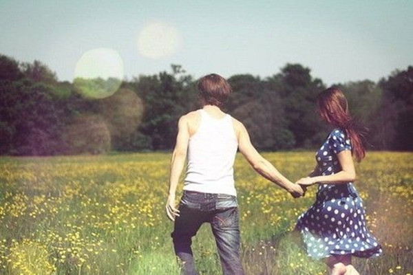 分手后應(yīng)不應(yīng)該說前任的壞話 分手后說前任壞話的男生能要嗎 分手后應(yīng)不應(yīng)該說前任的壞話 分手后說前任壞話的男生能要嗎