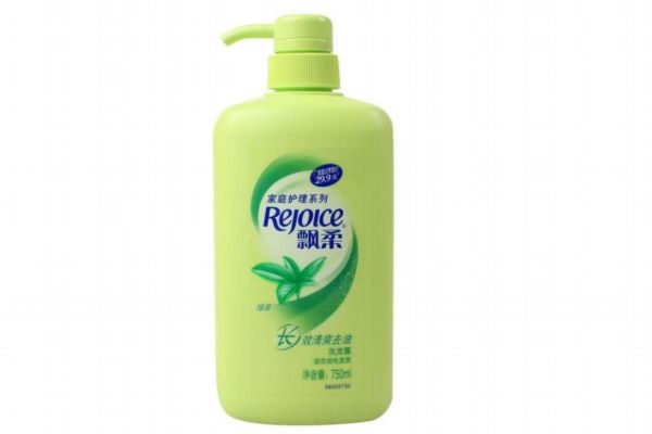 洗發(fā)乳液是洗發(fā)水還是護發(fā)素 選擇洗發(fā)水的注意事項 洗發(fā)乳液是洗發(fā)水還是護發(fā)素 選擇洗發(fā)水的注意事項