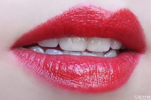 口紅解凍后掛珠怎么恢復(fù) 口紅試了一點怎樣恢復(fù) 口紅解凍后掛珠怎么恢復(fù) 口紅試了一點怎樣恢復(fù)