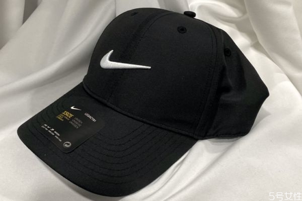 鴨舌帽變形了怎么辦 鴨舌帽怎么戴好看 鴨舌帽變形了怎么辦 鴨舌帽怎么戴好看