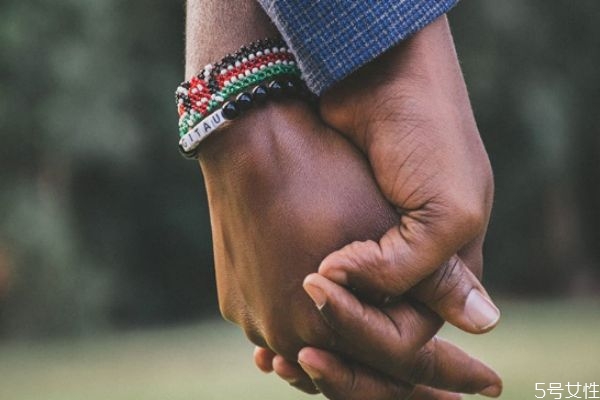 和初戀分手一年復(fù)合是什么心理 男生初戀后還會(huì)有真愛(ài) 和初戀分手一年復(fù)合是什么心理 男生初戀后還會(huì)有真愛(ài)