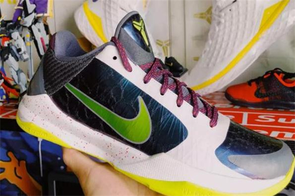 鞋子復刻版什么意思 復刻的鞋子是什么意思 鞋子復刻版什么意思 復刻的鞋子是什么意思