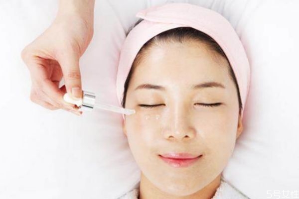 打一次美白針能保持多長(zhǎng)時(shí)間 打美白針能白到什么程度 打一次美白針能保持多長(zhǎng)時(shí)間 打美白針能白到什么程度
