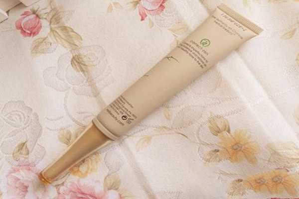 蔚藍之美禪正多肽填皺泥好用嗎 蔚藍之美禪正多肽填皺泥質(zhì)地如何