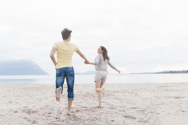 怎樣讓暗戀的人追自己 讓暗戀的人追自己的方法 怎樣讓暗戀的人追自己 讓暗戀的人追自己的方法