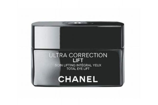 眼霜什么時(shí)候擦效果最好 眼霜能不能天天涂