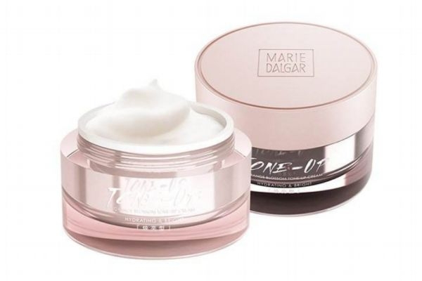 素顏霜后用什么 怎么卸除素顏霜 素顏霜后用什么 怎么卸除素顏霜