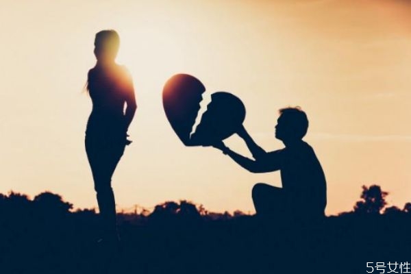 男生該如何挽回女朋友 挽回過(guò)程中的三法則