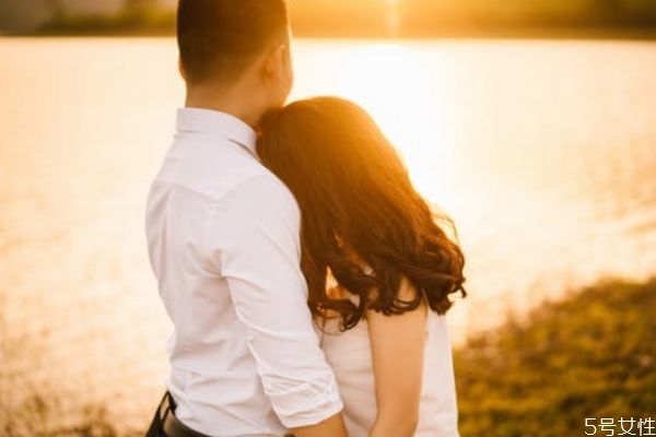 婚外情斷聯(lián)多久會復(fù)燃 出軌后如何修復(fù)夫妻感情 婚外情斷聯(lián)多久會復(fù)燃 出軌后如何修復(fù)夫妻感情