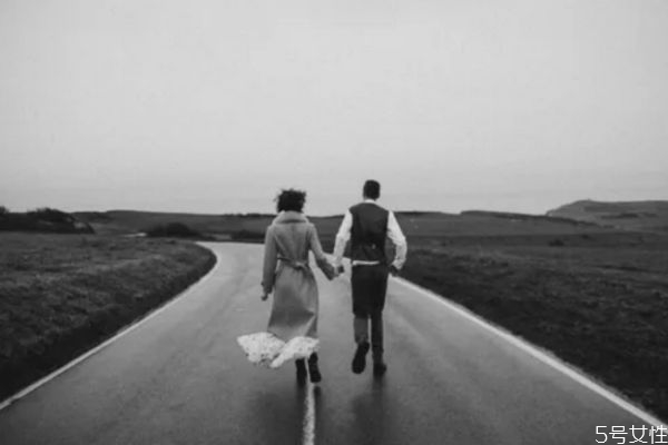 男生被甩以后會(huì)難受嗎 男生被甩后的普遍心理 男生被甩以后會(huì)難受嗎 男生被甩后的普遍心理