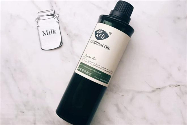 阿芙荷荷巴油白天可以用嗎 阿芙荷荷巴油要避光嗎 阿芙荷荷巴油白天可以用嗎 阿芙荷荷巴油要避光嗎