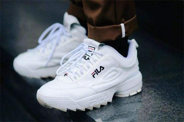 fila斐樂適合什么年齡段的人 斐樂適合多大年紀人穿