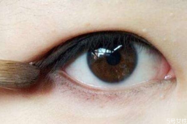 美瞳線紋后多久補色好 美瞳線什么時候可以補色 美瞳線紋后多久補色好 美瞳線什么時候可以補色