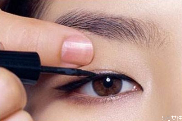 美瞳線紋后多久補色好 美瞳線什么時候可以補色 美瞳線紋后多久補色好 美瞳線什么時候可以補色