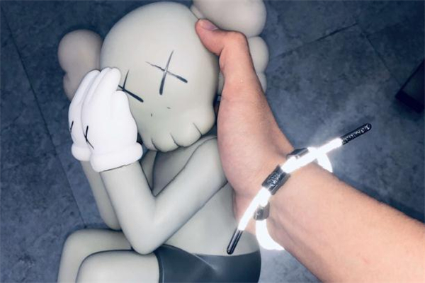 rastaclat小獅子反光手鏈真假 小獅子反光手鏈多少錢(qián)