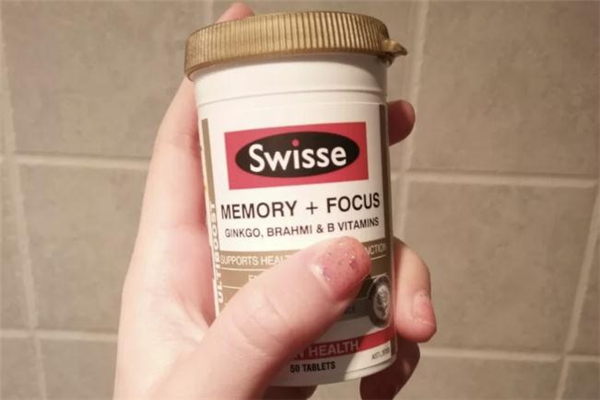 swisse記憶力片有依賴(lài)性嗎 swisse記憶力片吃了尿黃怎么回事