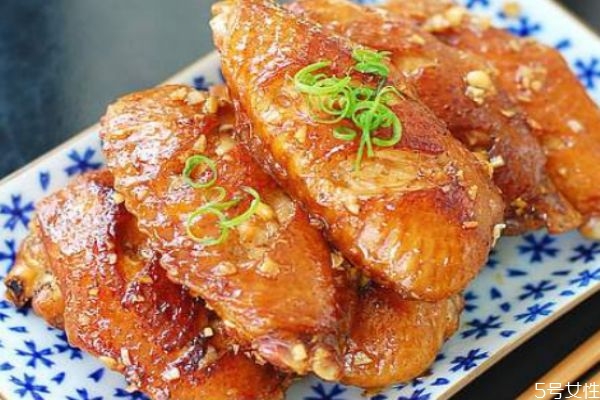 雞翅的營(yíng)養(yǎng)價(jià)值 雞翅的選購(gòu)方法