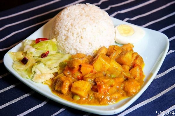 正宗咖喱雞肉飯的做法 百夢(mèng)多咖喱雞肉的做法竅門 正宗咖喱雞肉飯的做法 百夢(mèng)多咖喱雞肉的做法竅門