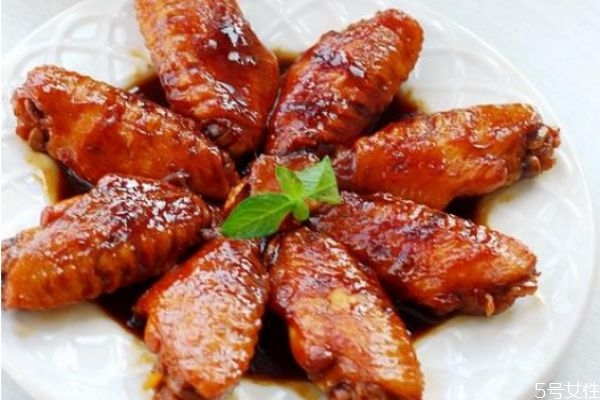 哪些人可以吃紅燒雞翅 哪些人不適合吃紅燒雞翅 哪些人可以吃紅燒雞翅 哪些人不適合吃紅燒雞翅