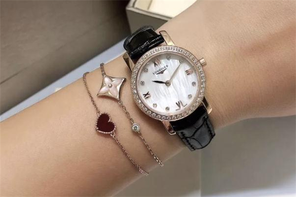 浪琴實體店和官網價格一樣嗎 浪琴實體店有折扣嗎