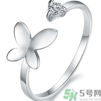 佩戴銀飾有什么好處？多帶銀飾品可以年輕10歲？