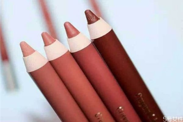 如何使用唇線筆 唇線筆可以用什么代替 如何使用唇線筆 唇線筆可以用什么代替