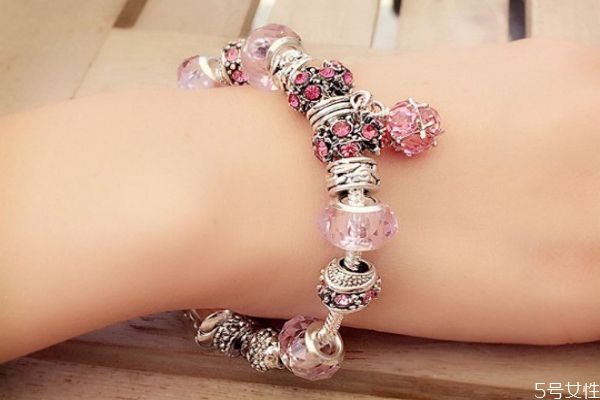 潘多拉手鏈怎么樣 潘多拉手鏈的特點(diǎn) 潘多拉手鏈怎么樣 潘多拉手鏈的特點(diǎn)